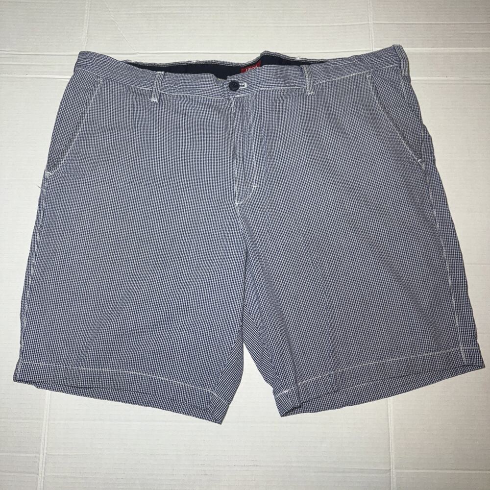 IZOD Golf Men's Shorts 42 Blue White Plaid Flat Front 4 Pockets